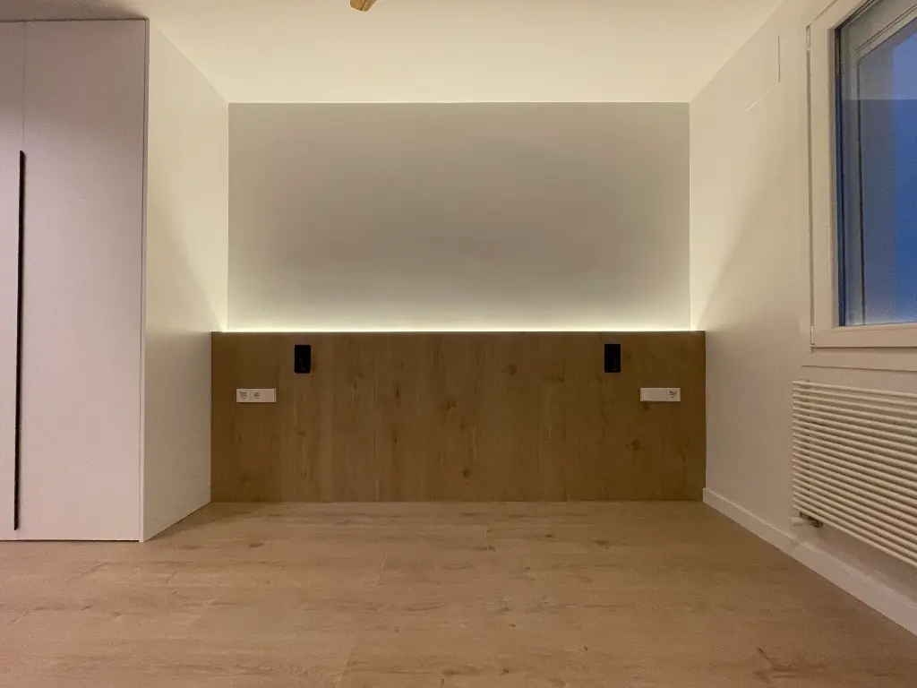 Cabecero de madera